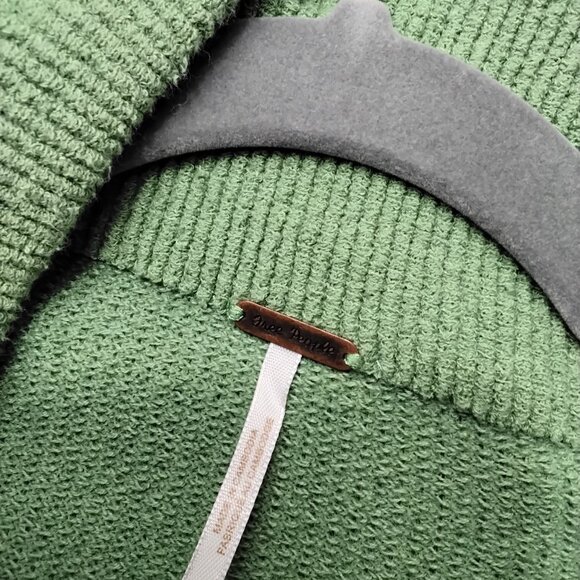 Free People top - Picture 2 of 3